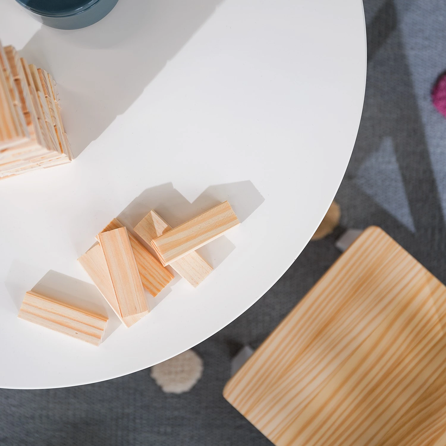 Mørteens Little Homies Kindertisch Lindholm I - Matt Weiß / Eiche – Bild 4